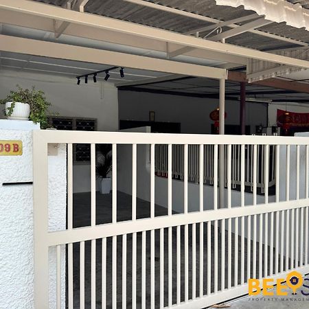 Jenjarom 9 Modern Homestay Jenjarum Bagian luar foto