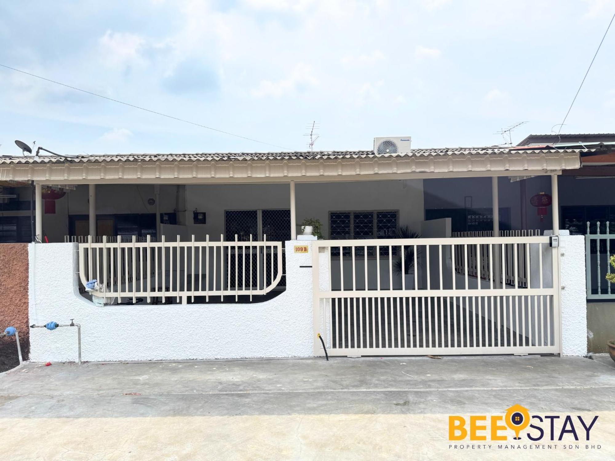 Jenjarom 9 Modern Homestay Jenjarum Bagian luar foto